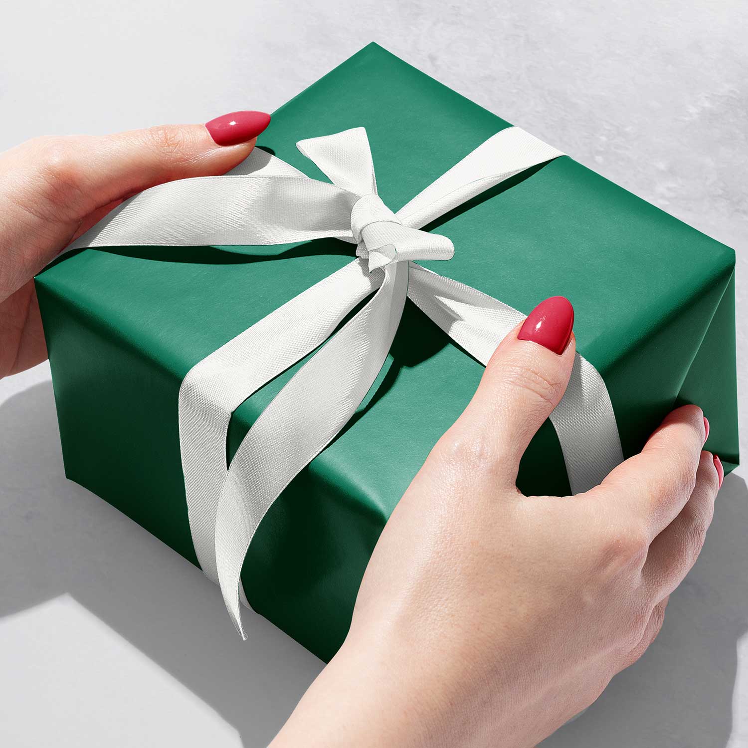 JAM Industrial Bulk Wrapping Paper, 1/Pack, Matte Hunter Green Gift Wrap,  416 Sq Ft (1/4 Ream) 