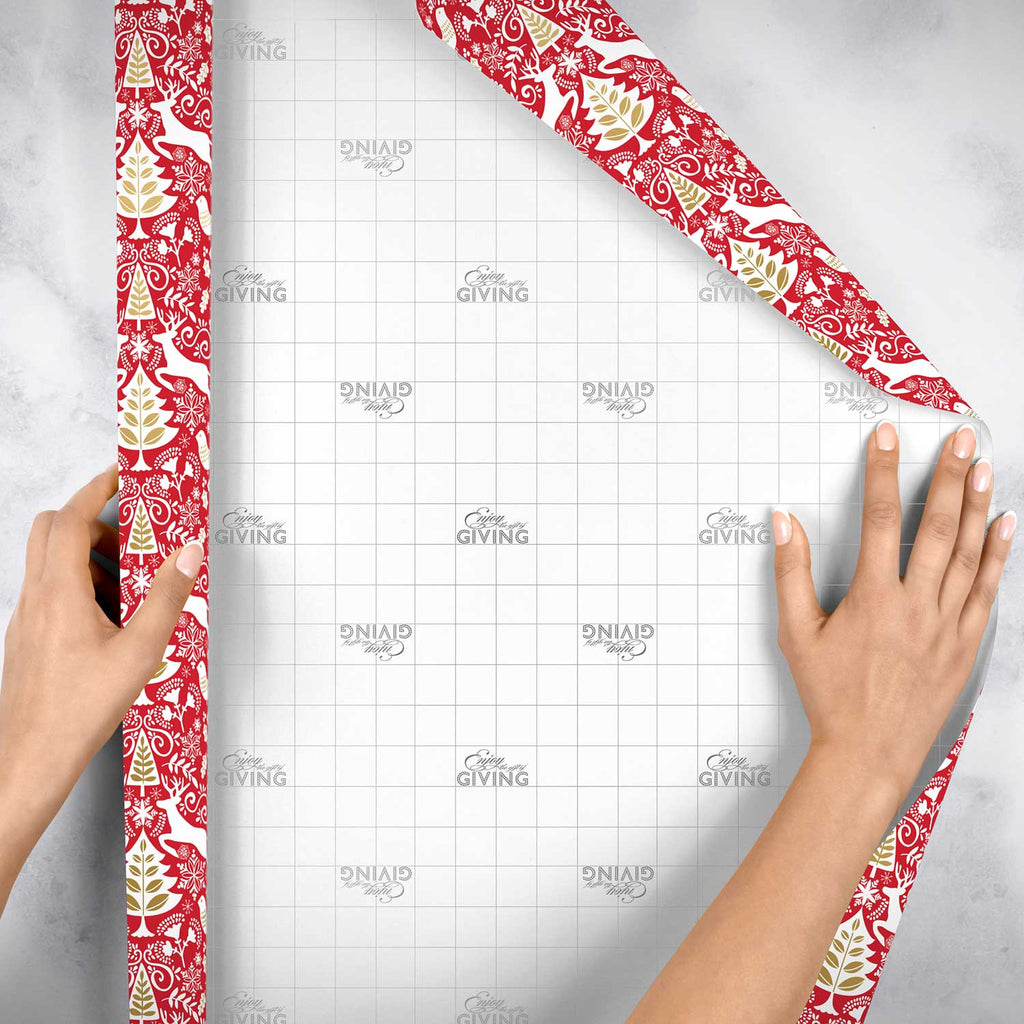 XB691e Red White Reindeer Christmas Gift Wrapping Paper Backside 