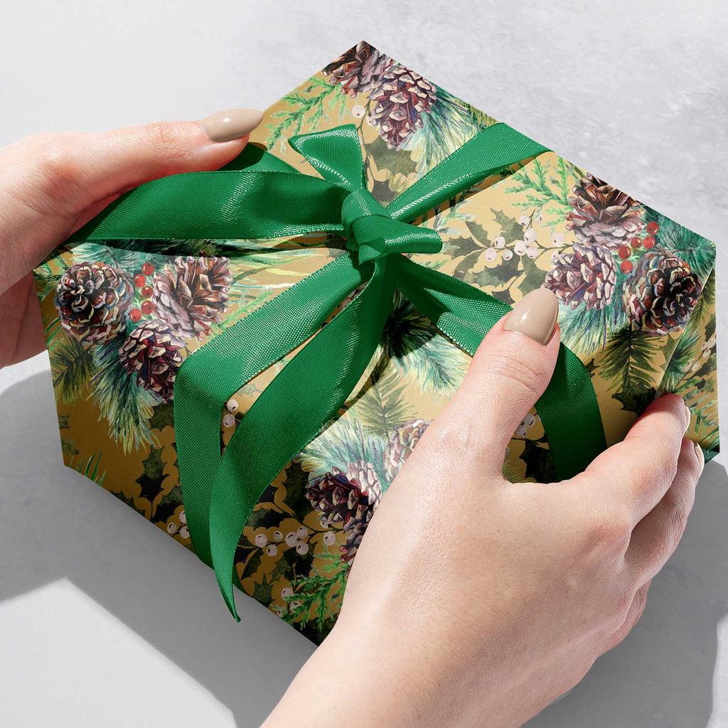 XB783b Traditional Pine Christmas Gift Wrapping Paper Gift Box 